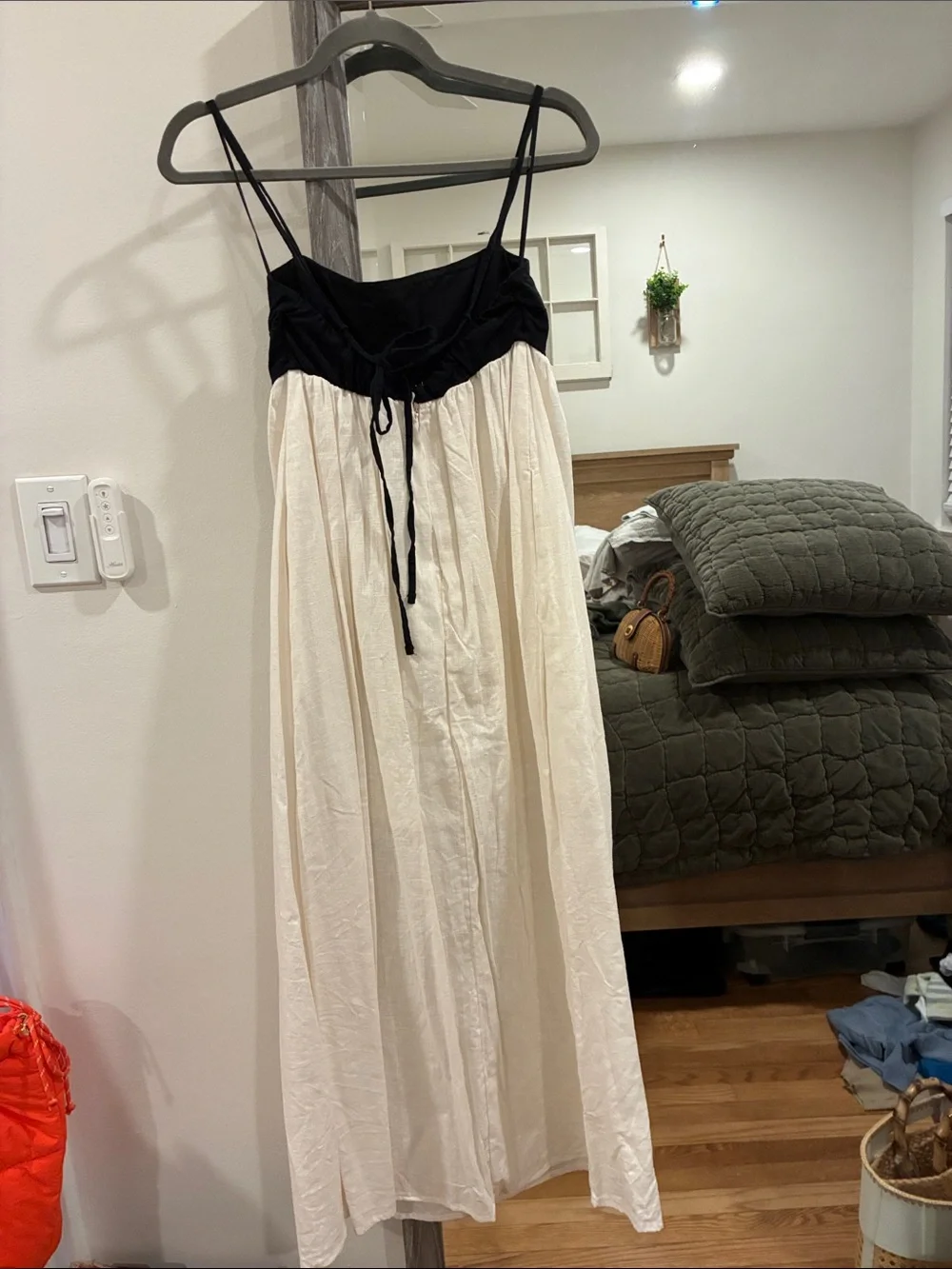 Abercrombie Two-Tone Black & Cream Maxi Dress with Spaghetti Straps